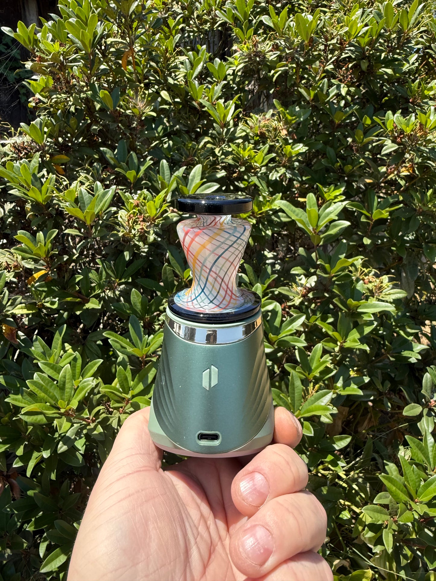 Puffco Dry Top Rainbow Ratichello over White Samurai UV