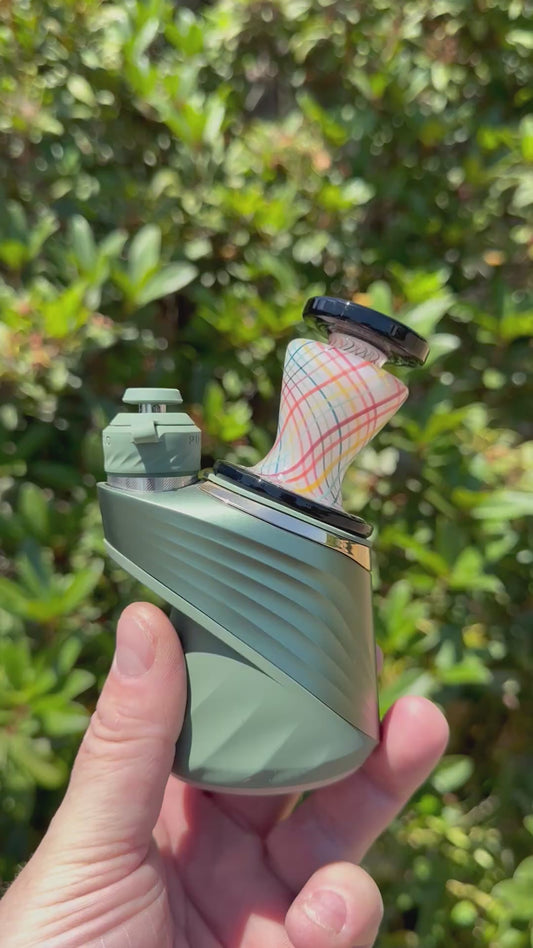 Puffco Dry Top Rainbow Ratichello over White Samurai UV